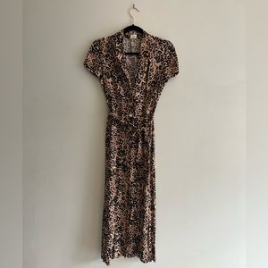 Aritzia Wilfred Leopard Shirt Dress Size XS